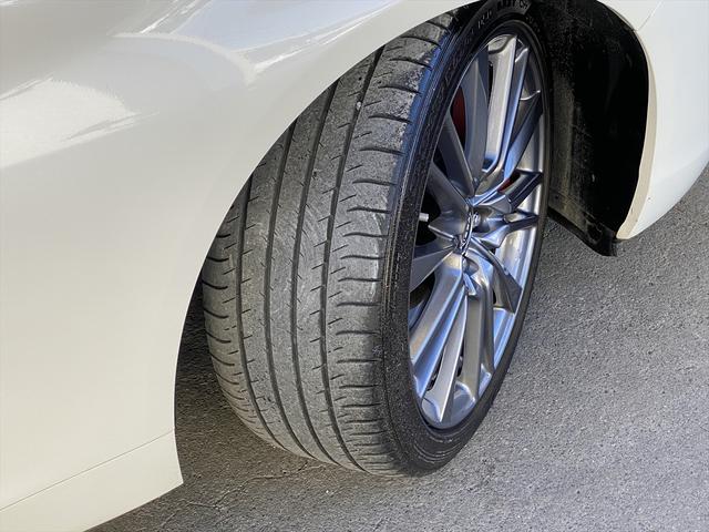 スカイライン ４００Ｒ　後期・フルセグナビ・全周囲カメラ・ＢＴオーディオ・１９ＡＷ・黒革シート・シートヒーター・ＬＥＤライト・フォグ・レーダークルーズ・コーナーセンサー・パドルシフト・ＥＴＣ・全方位運転支援システム・ＢＳＭ（71枚目）