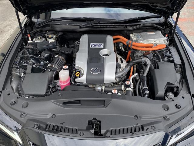 ＩＳ ＩＳ３００ｈ　Ｆスポーツ　後期・マークレビンソン・フルセグナビ・全周囲カメラ・ＢＴオーディオ・１９ＡＷ・黒革シート・ベンチレーション・ＬＥＤライト・フォグ・ステアリングヒーター・Ｃセンサー・レクサスセーフティシステム・ＢＳＭ（18枚目）