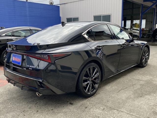 ＩＳ ＩＳ３００ｈ　Ｆスポーツ　後期・マークレビンソン・フルセグナビ・全周囲カメラ・ＢＴオーディオ・１９ＡＷ・黒革シート・ベンチレーション・ＬＥＤライト・フォグ・ステアリングヒーター・Ｃセンサー・レクサスセーフティシステム・ＢＳＭ（30枚目）