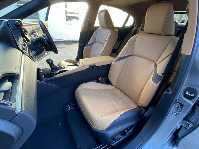 ＥＳ ＥＳ３００ｈ　バージョンＬ　後期・サンルーフ・フルセグナビ・全周囲カメラ・ＢＴオーディオ・１８ＡＷ・コンビ革シート・ベンチレーション・ＬＥＤライト・ステアリングヒーター・デジタルミラー・レクサスセーフティシステム・ＢＳＭ・ＨＵＤ（38枚目）