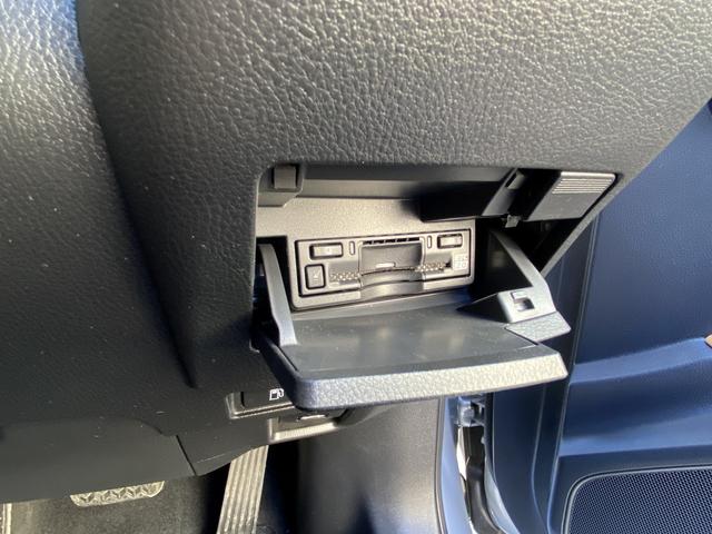 ＥＳ ＥＳ３００ｈ　バージョンＬ　後期・サンルーフ・フルセグナビ・全周囲カメラ・ＢＴオーディオ・１８ＡＷ・コンビ革シート・ベンチレーション・ＬＥＤライト・ステアリングヒーター・デジタルミラー・レクサスセーフティシステム・ＢＳＭ・ＨＵＤ（56枚目）