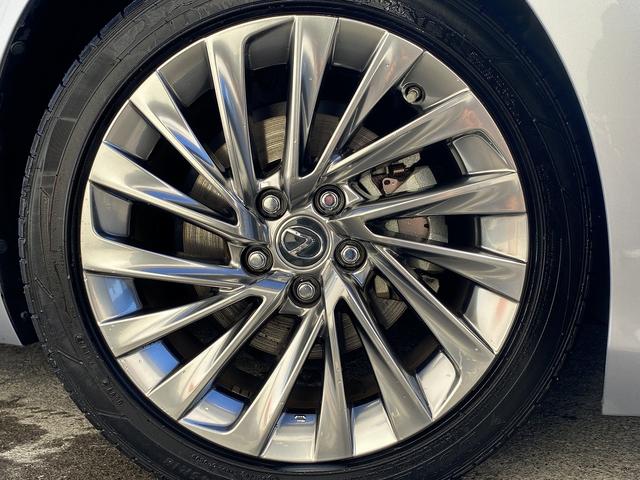 ＥＳ ＥＳ３００ｈ　バージョンＬ　後期・サンルーフ・フルセグナビ・全周囲カメラ・ＢＴオーディオ・１８ＡＷ・コンビ革シート・ベンチレーション・ＬＥＤライト・ステアリングヒーター・デジタルミラー・レクサスセーフティシステム・ＢＳＭ・ＨＵＤ（66枚目）