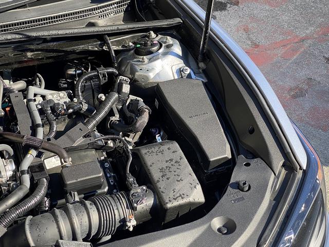 ＥＳ ＥＳ３００ｈ　バージョンＬ　後期・サンルーフ・フルセグナビ・全周囲カメラ・ＢＴオーディオ・１８ＡＷ・コンビ革シート・ベンチレーション・ＬＥＤライト・ステアリングヒーター・デジタルミラー・レクサスセーフティシステム・ＢＳＭ・ＨＵＤ（70枚目）