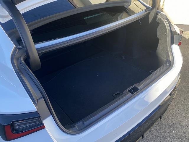 ＩＳ ＩＳ３００ｈ　ＦスポーツモードブラックＳ　後期・サンルーフ・フルセグナビ・全周囲カメラ・ＢＴオーディオ・１９ＡＷ・ハーフレザーシート・ベンチレーション・ＬＥＤライト・ステアリングヒーター・コーナーセンサー・レクサスセーフティシステム・ＢＳＭ（6枚目）