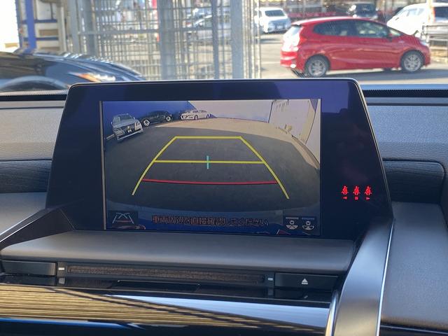 クラウンハイブリッド Ｇ　Ｆｏｕｒ　ワンオーナー・フルセグナビ・バックカメラ・ＢＴオーディオ・１７ＡＷ・全席パワーシート・シートヒーター・ＬＥＤライト・フォグ・ステアリングヒーター・レーダークルーズ・セーフティセンス・ＢＳＭ・ＨＵＤ（8枚目）