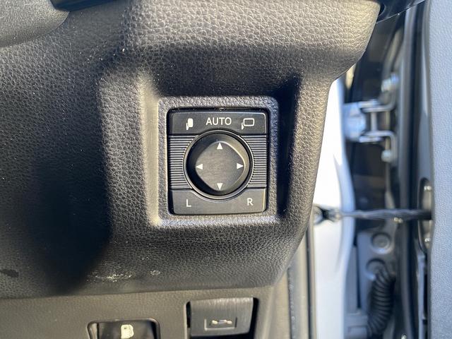 クラウンハイブリッド Ｇ　Ｆｏｕｒ　ワンオーナー・フルセグナビ・バックカメラ・ＢＴオーディオ・１７ＡＷ・全席パワーシート・シートヒーター・ＬＥＤライト・フォグ・ステアリングヒーター・レーダークルーズ・セーフティセンス・ＢＳＭ・ＨＵＤ（59枚目）