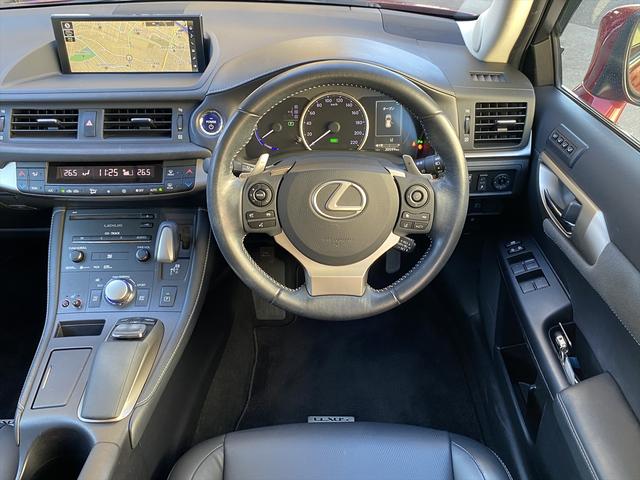 ＣＴ ＣＴ２００ｈ　バージョンＣ　後期・フルセグナビ・バックカメラ・ＢＴオーディオ・１６ＡＷ・ハーフレザーシート・シートヒーター・ＬＥＤライト・フォグ・コーナーセンサー・ＥＴＣ・レーダークルーズ・ＵＳＢ・レクサスセーフティシステム（10枚目）