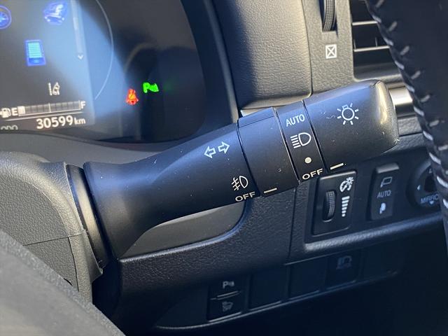 ＣＴ ＣＴ２００ｈ　バージョンＣ　後期・フルセグナビ・バックカメラ・ＢＴオーディオ・１６ＡＷ・ハーフレザーシート・シートヒーター・ＬＥＤライト・フォグ・コーナーセンサー・ＥＴＣ・レーダークルーズ・ＵＳＢ・レクサスセーフティシステム（40枚目）