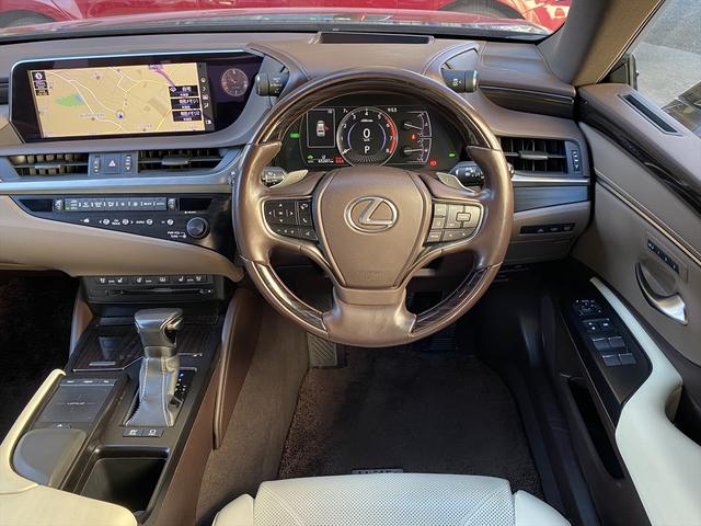 ＥＳ ＥＳ３００ｈ　バージョンＬ　サンルーフ・フルセグナビ・全周囲カメラ・ＢＴオーディオ・１８ＡＷ・コンビ革シート・ベンチレーション・ＬＥＤライト・ステアリングヒーター・レーダークルーズ・レクサスセーフティシステム・ＢＳＭ・ＨＵＤ（9枚目）