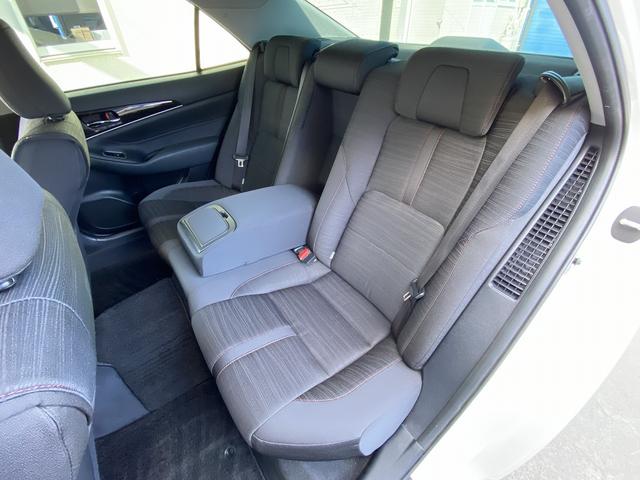 クラウンハイブリッド アスリートS 後期・ワンオーナー・セーフティセンス・フルセグナビ・バックカメラ・BTオーディオ・17AW・パワーシート・シートヒーター・LEDライト・フォグ・ステアリングヒーター・コーナーセンサー・レーダークルーズ(5枚目)