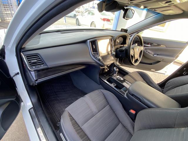 クラウンハイブリッド アスリートS 後期・ワンオーナー・セーフティセンス・フルセグナビ・バックカメラ・BTオーディオ・17AW・パワーシート・シートヒーター・LEDライト・フォグ・ステアリングヒーター・コーナーセンサー・レーダークルーズ(36枚目)