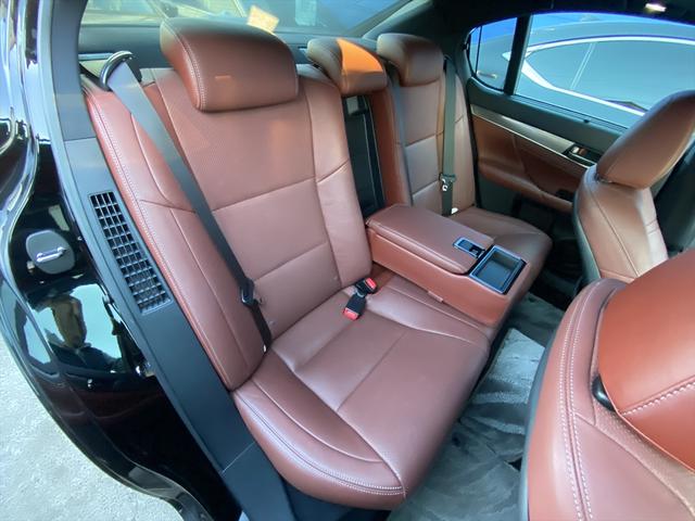 ＧＳ ＧＳ４５０ｈ　Ｆスポーツ　サンルーフ・フルセグナビ・バックカメラ・ＢＴオーディオ・１９ＡＷ・コンビ革シート・パワーシート・ベンチレーション・ＬＥＤライト・フォグ・クルーズコントロール・パドルシフト・ＥＴＣ・ＵＳＢ・Ｃセンサー（5枚目）