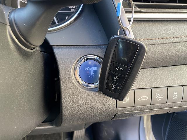 カムリ Ｇレザーパッケージ　フルセグナビ・バックカメラ・ＢＴオーディオ・１８ＡＷ・黒革シート・シートヒーター・ＬＥＤライト・フォグ・コーナーセンサー・ドアバイザー・レーダークルーズ・ＥＴＣ・セーフティセンス・ＢＳＭ・ＨＵＤ（53枚目）