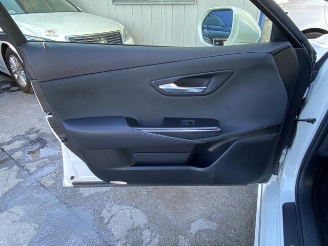 クラウンハイブリッド ＲＳアドバンス　モデリスタクールシャインキット・フルセグナビ・バックカメラ・ＢＴオーディオ・１９ＡＷ・ハーフレザーシート・シートヒーター・ＬＥＤライト・フォグ・ステアリングヒーター・レーダークルーズ・ＥＴＣ・ＵＳＢ（37枚目）