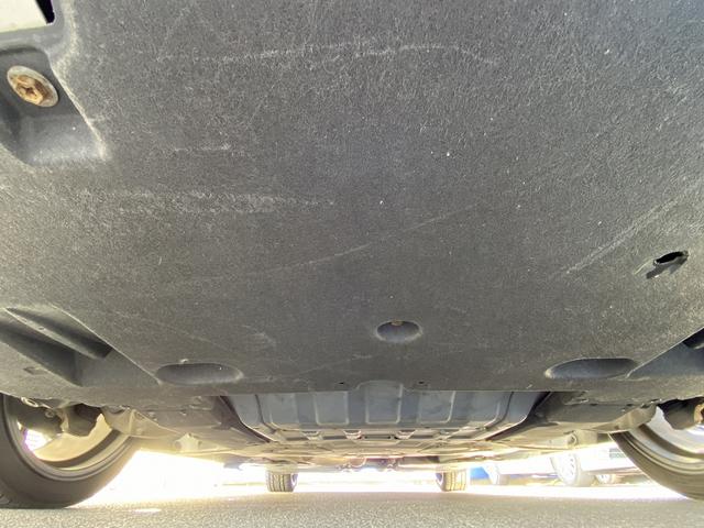 クラウンハイブリッド ＲＳアドバンス　モデリスタクールシャインキット・フルセグナビ・バックカメラ・ＢＴオーディオ・１９ＡＷ・ハーフレザーシート・シートヒーター・ＬＥＤライト・フォグ・ステアリングヒーター・レーダークルーズ・ＥＴＣ・ＵＳＢ（72枚目）