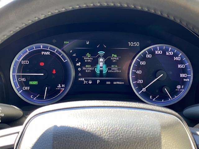 クラウンハイブリッド Ｓ　Ｆｏｕｒ　エレガンススタイルＩＩＩ　後期・フルセグナビ・全周囲カメラ・ＢＴオーディオ・１８ＡＷ・ハーフレザーシート・シートヒーター・ＬＥＤライト・フォグ・ステアリングヒーター・全ドアイージークローザーセーフティセンス・ＢＳＭ・ＨＵＤ（11枚目）