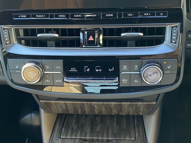 クラウンハイブリッド Ｓ　Ｆｏｕｒ　エレガンススタイルＩＩＩ　後期・フルセグナビ・全周囲カメラ・ＢＴオーディオ・１８ＡＷ・ハーフレザーシート・シートヒーター・ＬＥＤライト・フォグ・ステアリングヒーター・全ドアイージークローザーセーフティセンス・ＢＳＭ・ＨＵＤ（40枚目）