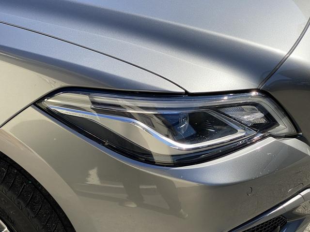 クラウンハイブリッド Ｓ　Ｆｏｕｒ　エレガンススタイルＩＩＩ　後期・フルセグナビ・全周囲カメラ・ＢＴオーディオ・１８ＡＷ・ハーフレザーシート・シートヒーター・ＬＥＤライト・フォグ・ステアリングヒーター・全ドアイージークローザーセーフティセンス・ＢＳＭ・ＨＵＤ（52枚目）