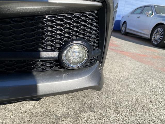 クラウンハイブリッド Ｓ　Ｆｏｕｒ　エレガンススタイルＩＩＩ　後期・フルセグナビ・全周囲カメラ・ＢＴオーディオ・１８ＡＷ・ハーフレザーシート・シートヒーター・ＬＥＤライト・フォグ・ステアリングヒーター・全ドアイージークローザーセーフティセンス・ＢＳＭ・ＨＵＤ（55枚目）