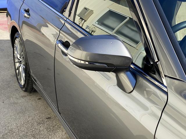 クラウンハイブリッド Ｓ　Ｆｏｕｒ　エレガンススタイルＩＩＩ　後期・フルセグナビ・全周囲カメラ・ＢＴオーディオ・１８ＡＷ・ハーフレザーシート・シートヒーター・ＬＥＤライト・フォグ・ステアリングヒーター・全ドアイージークローザーセーフティセンス・ＢＳＭ・ＨＵＤ（56枚目）