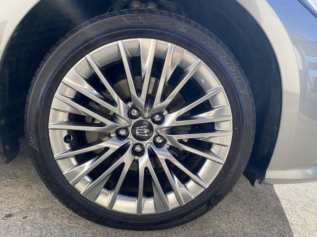 クラウンハイブリッド Ｓ　Ｆｏｕｒ　エレガンススタイルＩＩＩ　後期・フルセグナビ・全周囲カメラ・ＢＴオーディオ・１８ＡＷ・ハーフレザーシート・シートヒーター・ＬＥＤライト・フォグ・ステアリングヒーター・全ドアイージークローザーセーフティセンス・ＢＳＭ・ＨＵＤ（67枚目）