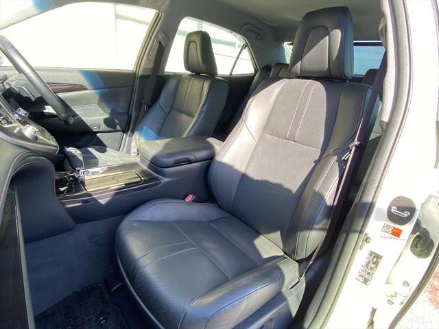 クラウン アスリートＧ　後期・フルセグナビ・バックカメラ・ＢＴオーディオ・１８ＡＷ・黒革シート・ベンチレーション・ＬＥＤライト・フォグ・プリクラッシュセーフティ・ＢＳＭ・オートＨＩビーム・レーダークルーズ・Ｒサンシェード（32枚目）