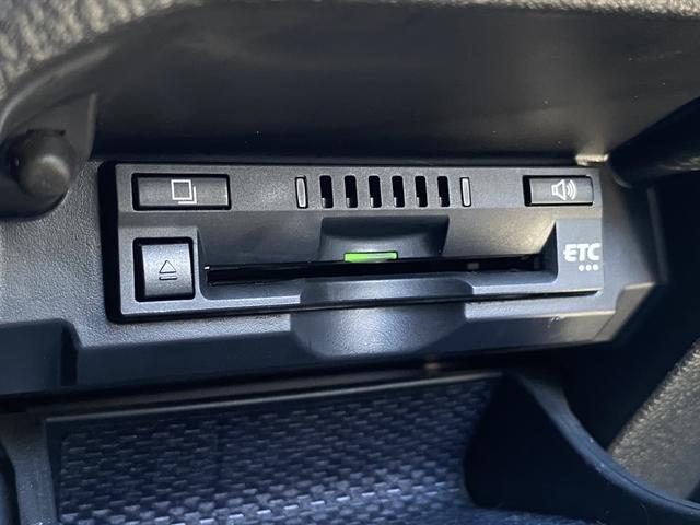 マークＸ ２５０Ｓ　後期・フルセグナビ・バックカメラ・ＢＴオーディオ・１６ＡＷ・パワーシート・シートヒーター・ＬＥＤライト・フォグ・コーナーセンサー・クルーズコントロール・パドルシフト・ＥＴＣ・プリクラッシュセーフティ（12枚目）