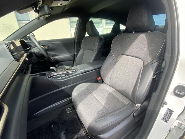 クラウンクロスオーバー Ｇアドバンスド　モデリスタエアロ・デジタルミラー・フルセグＴＶ・全周囲カメラ・ＢＴオーディオ・１９ＡＷ・ハーフレザーシート・ＬＥＤライト・レーダークルーズ・ドアバイザー・ＥＴＣ・セーフティセンス・ＢＳＭ・ＨＵＤ（32枚目）