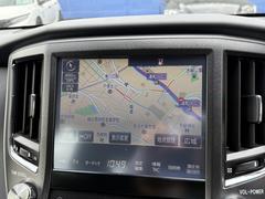 こちらのお車にはメーカーナビ地デジ・Ｂカメラ・ＣＤ・ＤＶＤ・ブルーレイ・ブルートゥース・ＥＴＣ・ＵＳＢ・レーダークルーズ・コーナーセンサー・ＬＥＤライト・フォグ・１７アルミ・スマートキーが装備！ 5