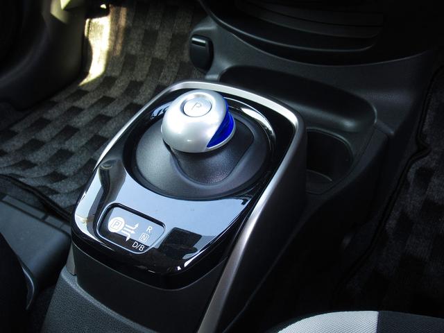 e-パワー X FOUR Vセレクション 4WD 衝突被害軽減ブレーキ レーンキープ 全周囲カメラ ナビTV 前後コーナーセンサー 純正15AW ドアバイザー LEDライト スマートキー AUTOライト 記保取説(9枚目)