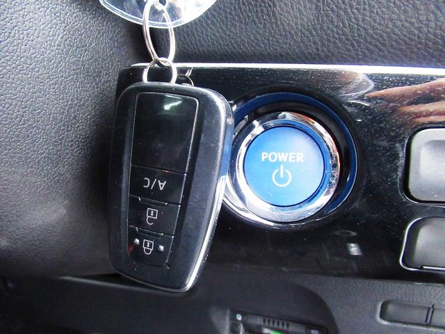 Sセーフティパッケージ セーフティセンス 5人乗り BSM 全周囲カメラ ナビTV 2.0ETC Bluetooth スマートキー 純正15AW LEDライト LEDフォグ コーナーセンサー 本革ステア フロアマット 記保(11枚目)