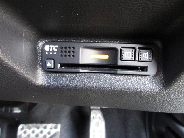 ハイブリッドX ホンダセンシング 後期型 ハーフレザー シートヒーター LEDライト LEDフォグ ナビTV USB端子 パドルシフト ETC スマートキー ドアバイザー フロアマット 本革ステア クルコン(9枚目)