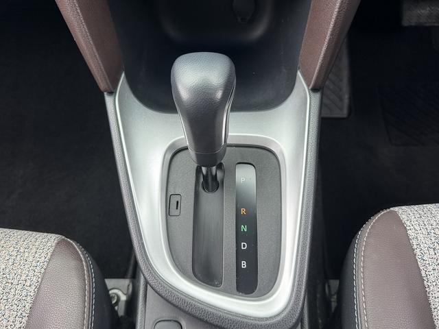 ヤリスクロス ハイブリッドＺ　セーフティセンス・ディスプレイオーディオ・ナビＴＶ・Ｃａｒｐｌａｙ・Ｂｌｕｅｔｏｏｔｈ・全周囲カメラ・ＡＣＣ・ＬＴＡ・ＢＳＭ・ハーフレザーシート・シートヒーターＰＷシート・ＰＷバックドア・ＥＴＣ２．０（10枚目）