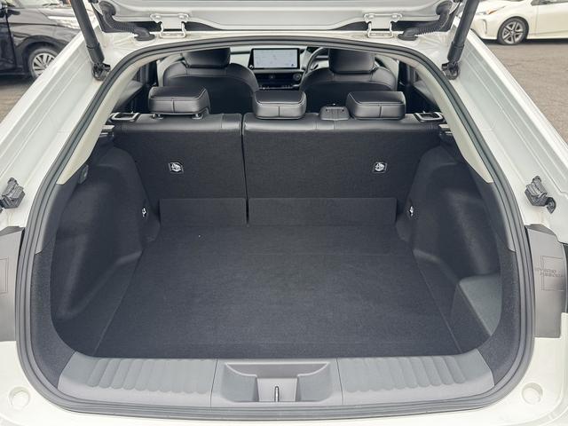プリウス Ｚ　ディスプレイオーディオ・ナビＴＶ・Ｃａｒｐｌａｙ・Ｂｌｕｅｔｏｏｔｈ・全周囲カメラ・ＰＷバックドア・合皮レザーＰＷシート・ベンチレーションシート・ＡＣＣ・ＬＤＡ・ＢＳＭ・コーナーセンサー・ＥＴＣ２．０（7枚目）
