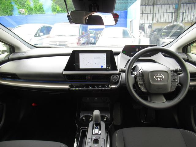 プリウス Ｇ　セーフティセンス・ディスプレイオーディオ・フルセグ・バックカメラ・Ｃａｒｐｌａｙ・Ｂｌｕｅｔｏｏｔｈ・ＬＥＤヘッドライト・オートＨＩビーム・ＡＣＣ・ＬＤＡ・ＢＳＭ・Ｃセンサー・踏み間違い防止・ＲＣＴＡ（4枚目）