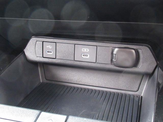 プリウス Ｇ　セーフティセンス・ディスプレイオーディオ・フルセグ・バックカメラ・Ｃａｒｐｌａｙ・Ｂｌｕｅｔｏｏｔｈ・ＬＥＤヘッドライト・オートＨＩビーム・ＡＣＣ・ＬＤＡ・ＢＳＭ・Ｃセンサー・踏み間違い防止・ＲＣＴＡ（47枚目）