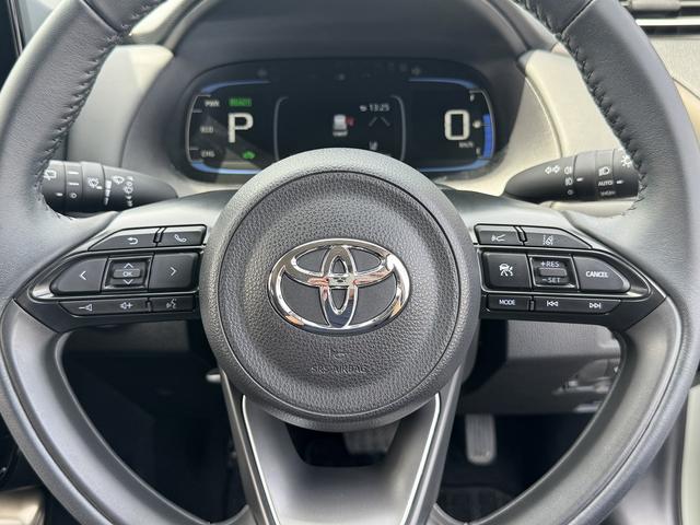 アクア Ｚ　セーフティセンス・１０．５型ディスプレイオーディオ・フルセグナビ・ＣａｒＰｌａｙ・ＥＴＣ・両側パワースライド・全周囲カメラ・ＡＣ１００Ｖ・Ｐアシスト・クリアランスソナー・ＢＳＭ・ＨＵＤ・純正１５ＡＷ（11枚目）