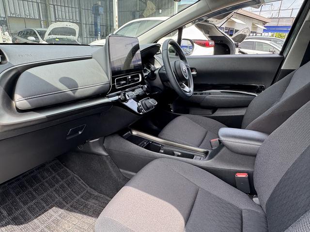 アクア Ｚ　セーフティセンス・１０．５型ディスプレイオーディオ・フルセグナビ・ＣａｒＰｌａｙ・ＥＴＣ・両側パワースライド・全周囲カメラ・ＡＣ１００Ｖ・Ｐアシスト・クリアランスソナー・ＢＳＭ・ＨＵＤ・純正１５ＡＷ（35枚目）