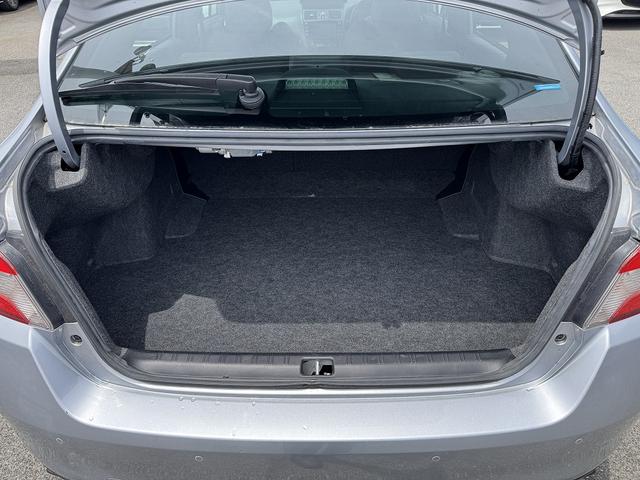 ＷＲＸ Ｓ４ ２．０ＧＴ－Ｓアイサイト　アイサイト・４ＷＤ・黒革シート・フルセグナビ・バックカメラ・ＤＶＤ再生・Ｂｌｕｅｔｏｏｔｈ・ＥＴＣ・ステアシフト・シートヒーター・オートハイビーム・ＡＣＣ・ＢＳＭ・コーナーセンサー・フロアマット（7枚目）