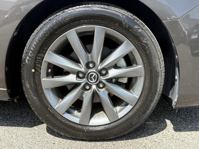 ＭＡＺＤＡ６ワゴン ２０Ｓ　マツダコネクトナビ・フルセグ・バックカメラ・ＢＴオーディオ・ＣＤ・ＤＶＤ・ＥＴＣ・ＵＳＢ・クルーズコントロール・純正１７ＡＷ・ＨＵＤ・ＢＳＭ・ＬＥＤライト・ＡＵＴＯハイビーム・ステアシフト・革ステア（38枚目）