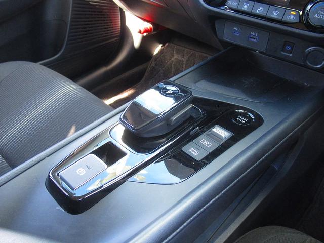 ノート Ｘ　エマージェンシーブレーキ・全周囲カメラ・フルセグナビ・Ｃａｒｐｌａｙ・ＥＴＣ２．０・ＵＳＢ・Ｂｌｕｅｔｔｏｔｈ・デジタルミラー・ワイヤレス充電・ＡＵＴＯハイビーム・ＬＥＤヘッドライト・Ｃソナー・ＢＳＭ（12枚目）