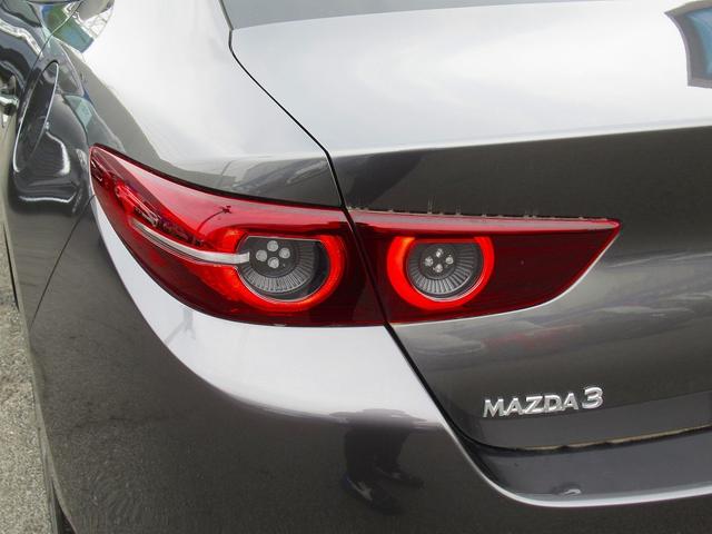 ＭＡＺＤＡ３セダン ２０Ｓプロアクティブ　ツーリングセレクション　ワンオーナー・ＡＣＣ・全周囲カメラ・フルセグナビ・ＤＶＤ再生・Ｂｌｕｅｔｏｏｔｈ・ＵＳＢ端子・パワーシート・オートハイビーム・コーナーセンサー・ＢＳＭ・レーンキープ・ドアバイザー（45枚目）