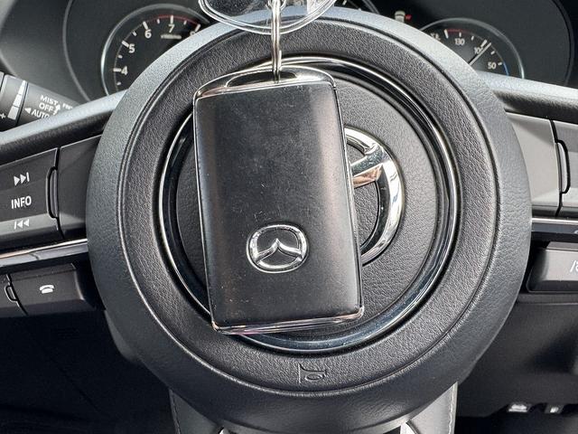 ＣＸ－５ ２５Ｓ　エクスクルーシブモード　ＡＣＣ・黒革シート・全周囲カメラ・ＢＯＳＥサウンド・フルセグナビ・Ｂｌｕｅｔｏｏｔｈ・ＥＴＣ２．０・ＵＳＢ端子・ワイヤレス充電・エアシート・ステアシフト・ＢＳＭ・ＨＵＤ・フロアマット（39枚目）