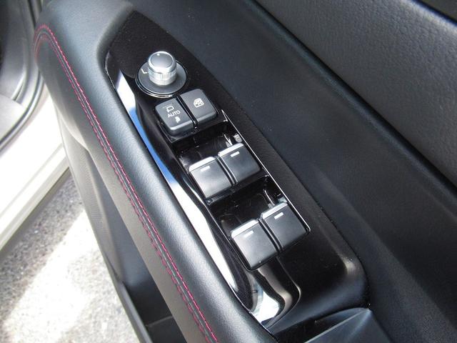 ＣＸ－５ ＸＤ　ブラックセレクション　４ＷＤ・ＡＣＣ・全周囲カメラ・フルセグナビ・Ｂｌｕｅｔｏｏｔｈ・ＥＴＣ・ＵＳＢ端子・パワーリアゲート・オートハイビーム・前後ソナー・ＨＵＤ・ＢＳＭ・ＡＣＣ・レーンキープ・ドアバイザー（30枚目）