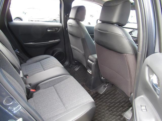 フィット ｅ：ＨＥＶホーム　ホンダセンシング・純正９インチナビ・バックカメラ・フルセグＴＶ・Ｂｌｕｅｔｏｏｔｈ・ＣＤ／ＤＶＤ再生・ＡＣＣ・ＬＫＡ・ＬＥＤヘッドライト・オートＨＩビーム・ハーフレザーシート・コーナーセンサー・ＥＴＣ（26枚目）