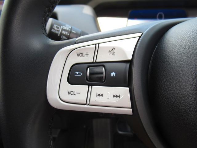 フィット ｅ：ＨＥＶホーム　ホンダセンシング・純正９インチナビ・バックカメラ・フルセグＴＶ・Ｂｌｕｅｔｏｏｔｈ・ＣＤ／ＤＶＤ再生・ＡＣＣ・ＬＫＡ・ＬＥＤヘッドライト・オートＨＩビーム・ハーフレザーシート・コーナーセンサー・ＥＴＣ（33枚目）