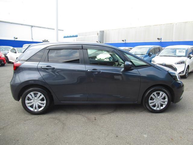 フィット ｅ：ＨＥＶホーム　ホンダセンシング・純正９インチナビ・バックカメラ・フルセグＴＶ・Ｂｌｕｅｔｏｏｔｈ・ＣＤ／ＤＶＤ再生・ＡＣＣ・ＬＫＡ・ＬＥＤヘッドライト・オートＨＩビーム・ハーフレザーシート・コーナーセンサー・ＥＴＣ（46枚目）