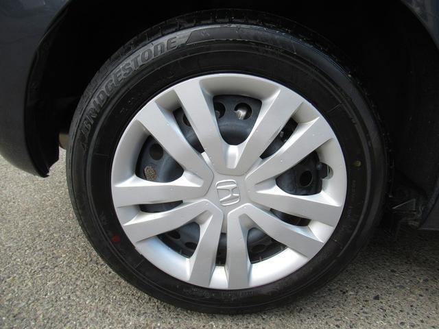 フィット ｅ：ＨＥＶホーム　ホンダセンシング・純正９インチナビ・バックカメラ・フルセグＴＶ・Ｂｌｕｅｔｏｏｔｈ・ＣＤ／ＤＶＤ再生・ＡＣＣ・ＬＫＡ・ＬＥＤヘッドライト・オートＨＩビーム・ハーフレザーシート・コーナーセンサー・ＥＴＣ（53枚目）