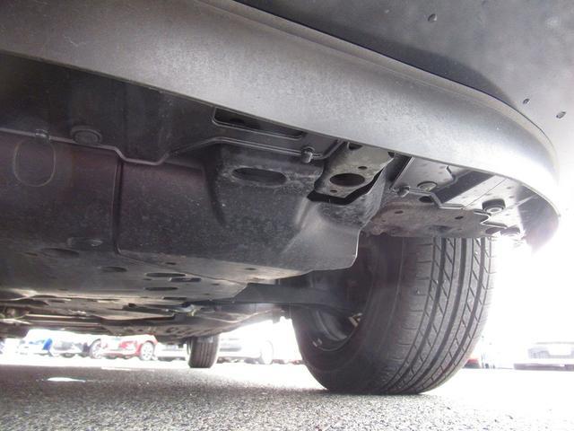 フィット ｅ：ＨＥＶホーム　ホンダセンシング・純正９インチナビ・バックカメラ・フルセグＴＶ・Ｂｌｕｅｔｏｏｔｈ・ＣＤ／ＤＶＤ再生・ＡＣＣ・ＬＫＡ・ＬＥＤヘッドライト・オートＨＩビーム・ハーフレザーシート・コーナーセンサー・ＥＴＣ（59枚目）