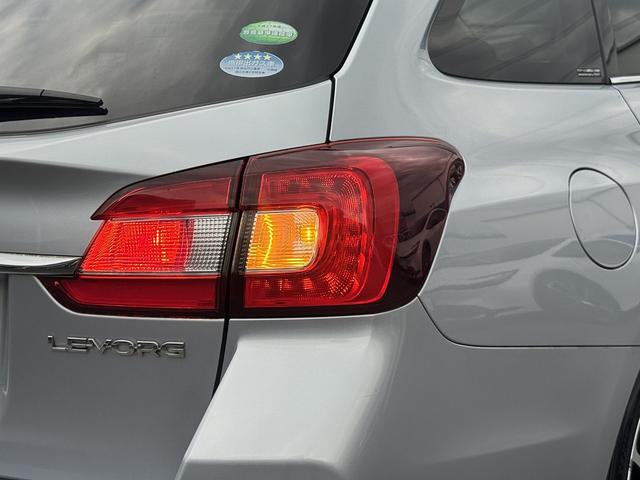 レヴォーグ ２．０ＧＴ－Ｓアイサイト　純正ナビ・フルセグＴＶ・バックカメラ・Ｂｌｕｅｔｏｏｔｈ・ＣＤ／ＤＶＤ再生・ＥＴＣ・ＡＣＣ・ＬＫＡ・ハーフレザーシート・ＰＷシート・ステアシフト・オートライト・ＬＥＤヘッドライト・純正１８ＡＷ（14枚目）